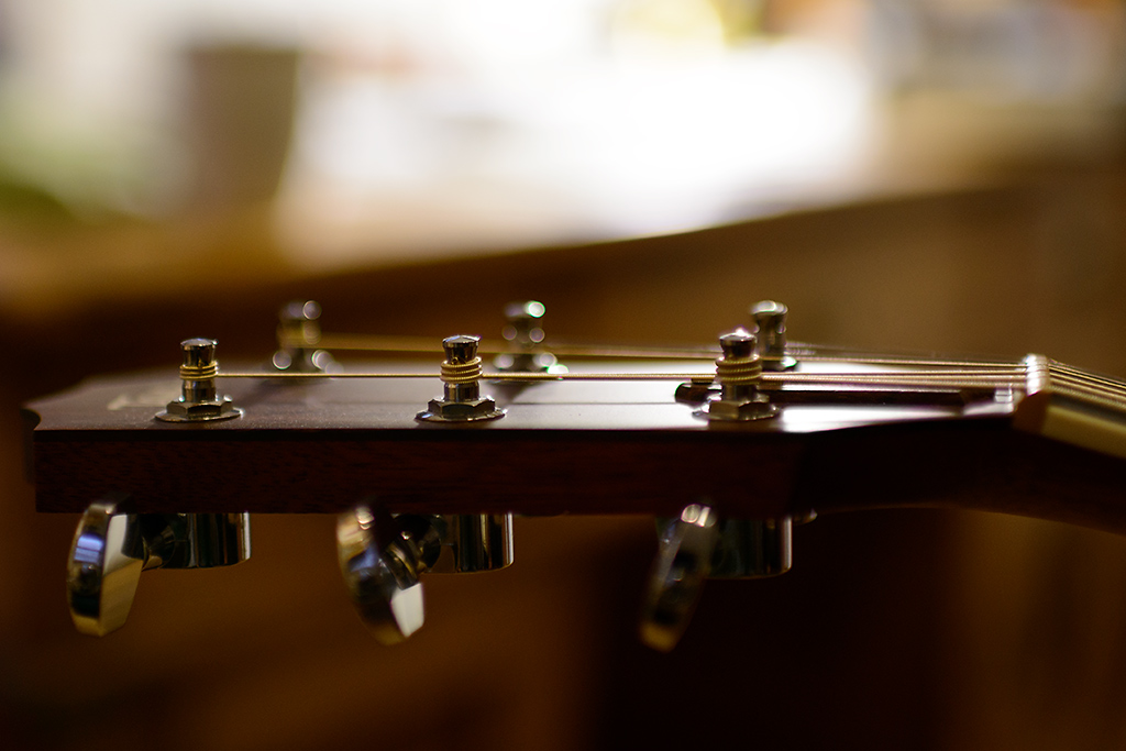 Gitarre, Kopf