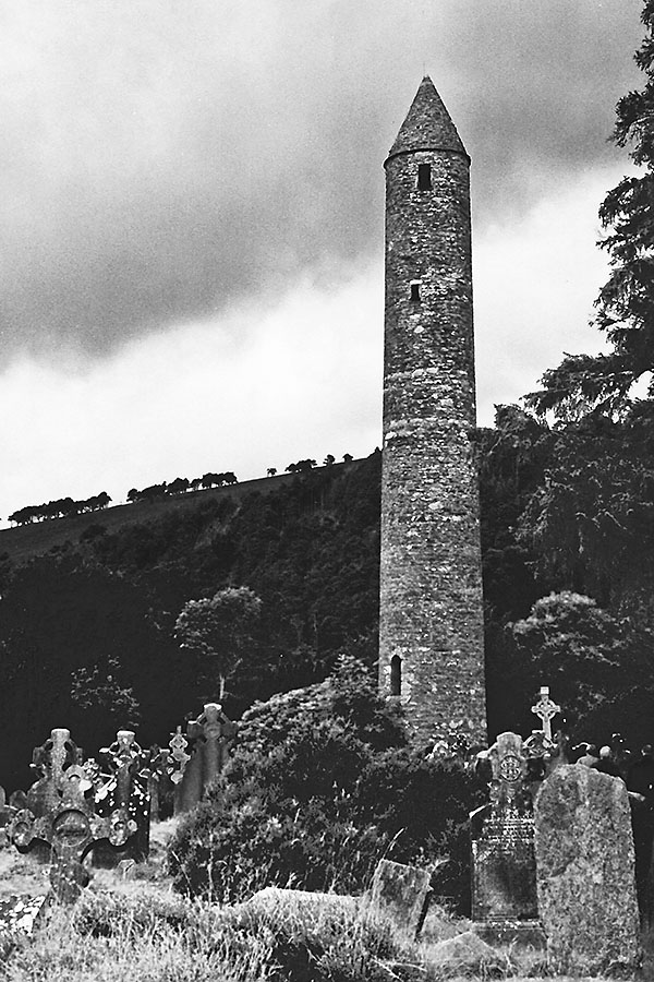 glendalough round tower