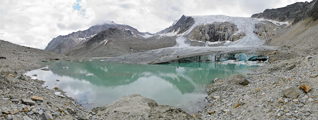 Gletscherzunge des Sulzenauferners (2500m)
