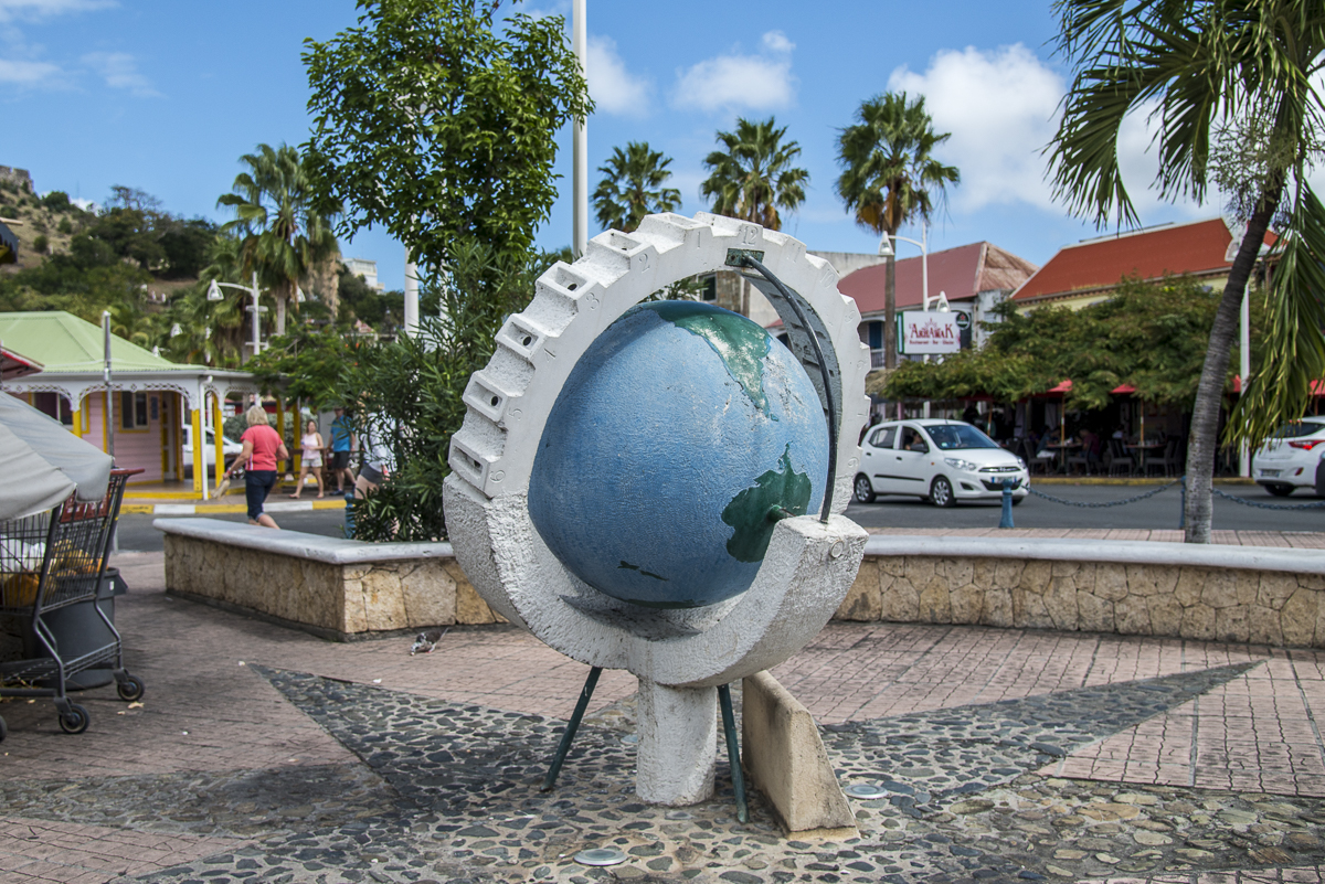 Globus StMaarten.jpg