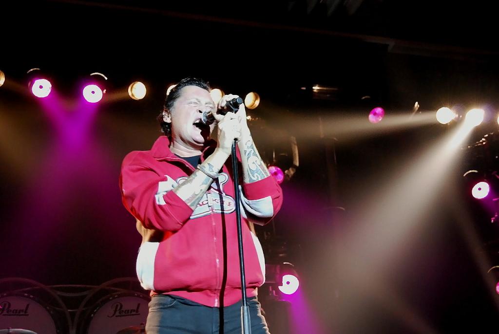 Golden Earring Live 156