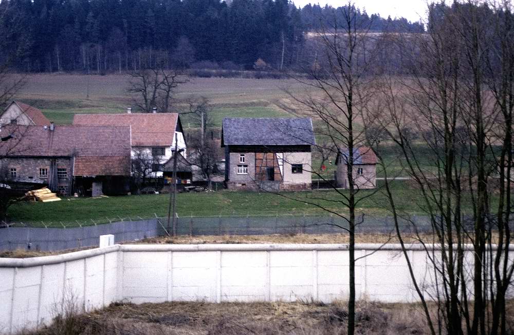 Grenze 02