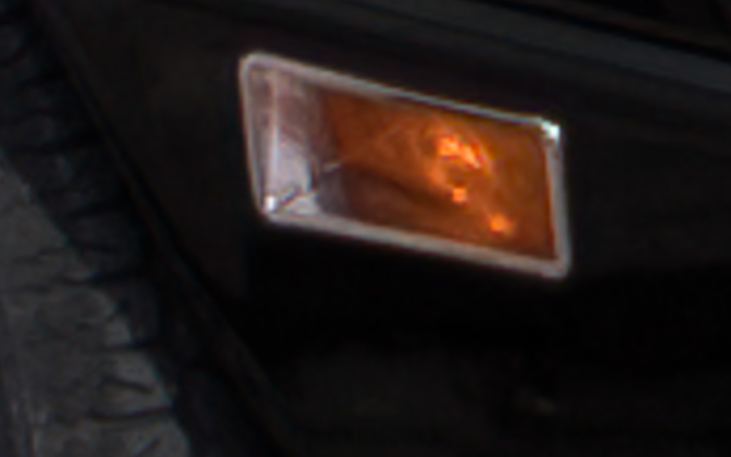 H12X1698-ext-1-2.jpg