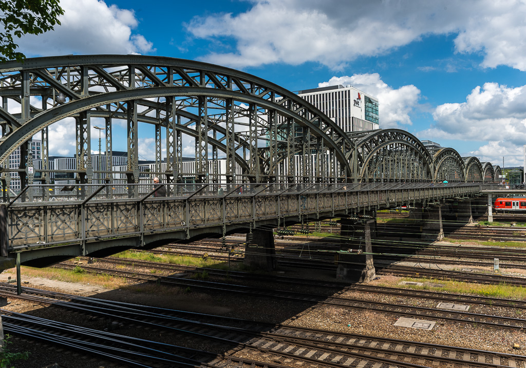 Hackerbrücke 2