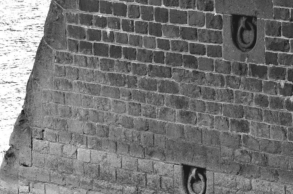 Hafenmauer02