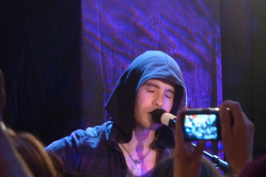 Halle - Radio Sputnik - Acoustic Set / 30 Seconds To Mars / 23-06-2010