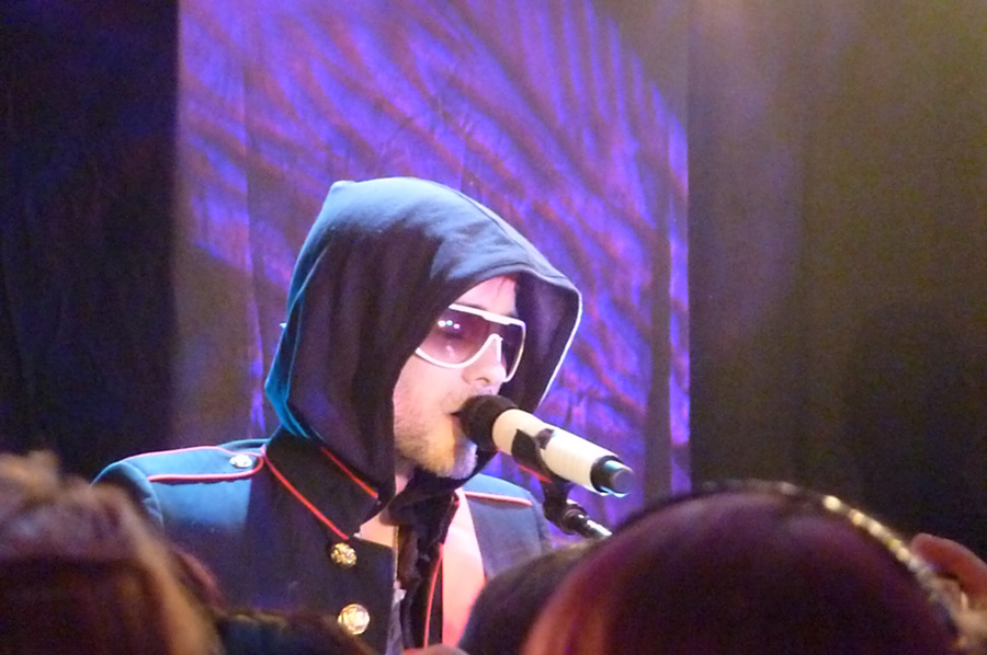 Halle - Radio Sputnik - Acoustic Set / 30 Seconds To Mars / 23-06-2010