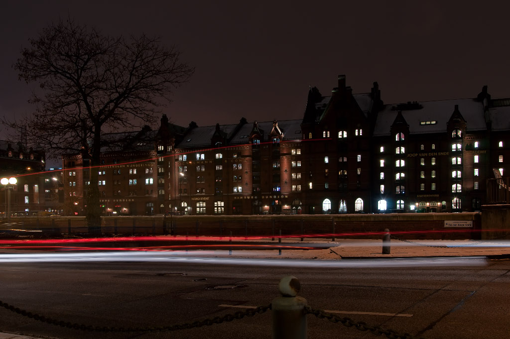 Hamburg bei Nacht klein 05