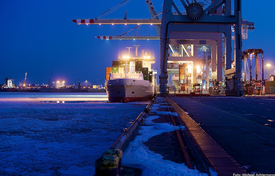Hamburg Hafen 120210 243 (1)