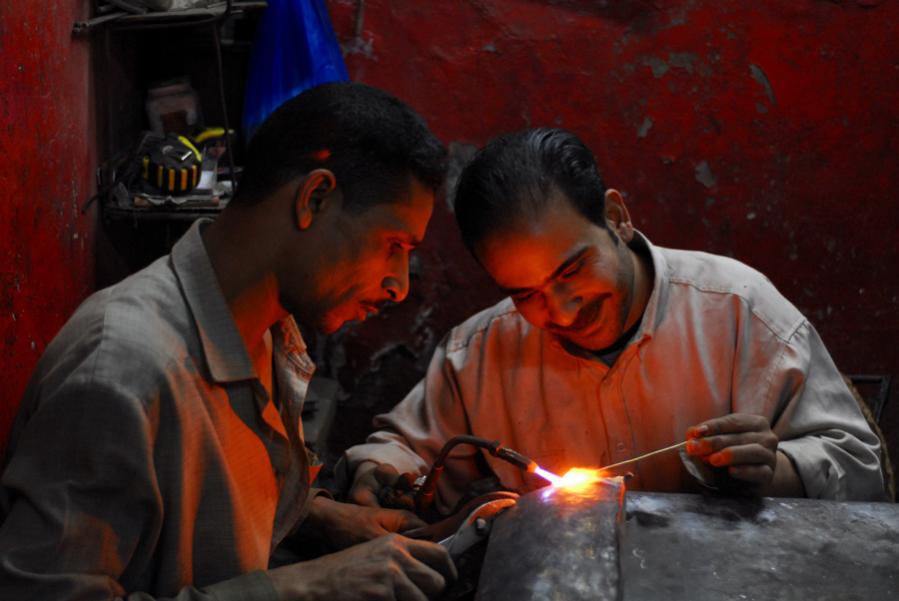 Handwerker auf dem Basar von Kairo