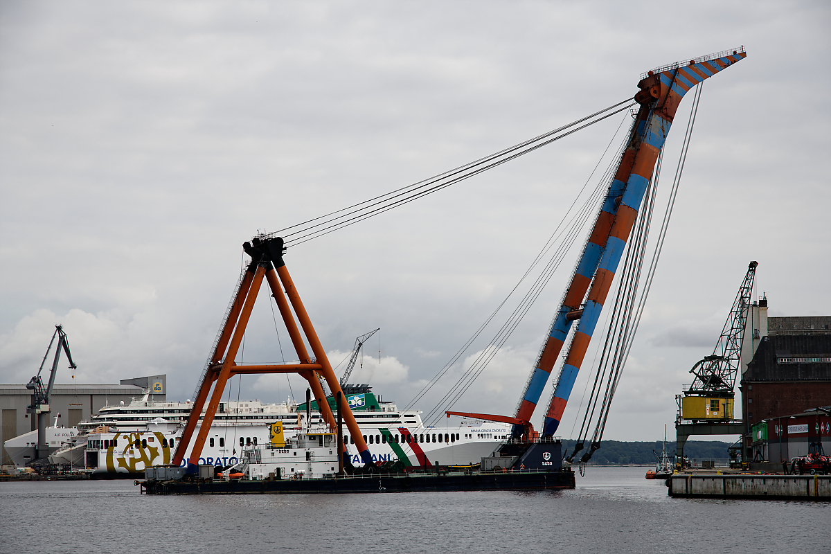 HEBO LIFT 9 GRENAA.jpg