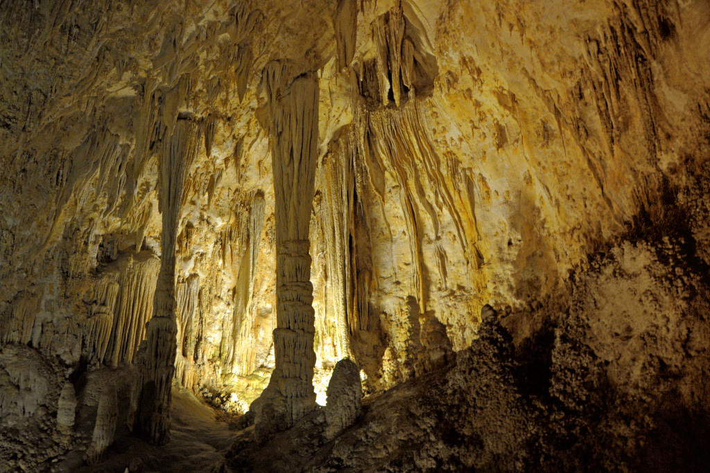 HED3779Caverns3