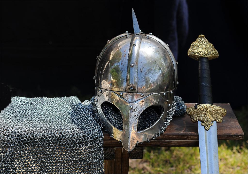 helm mit schwert 2W