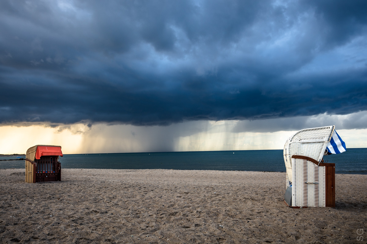 Herannahendes Unwetter vor Fehmarn