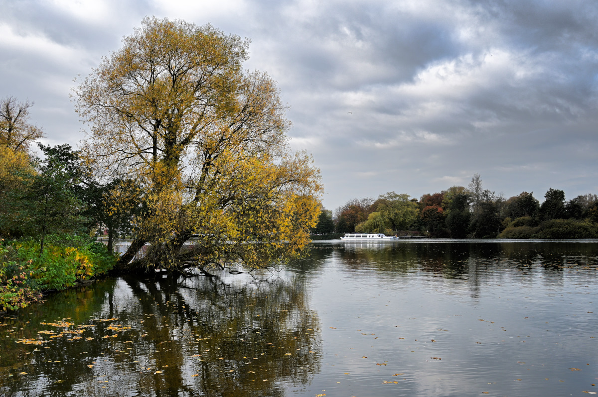 Herbstidylle am See.JPG