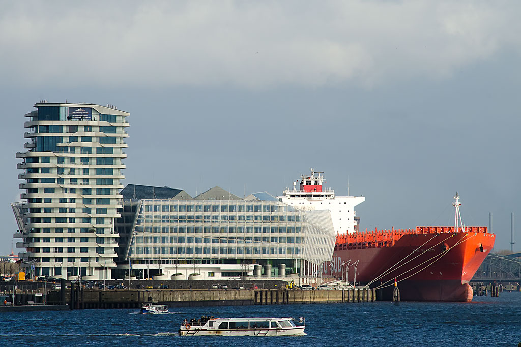 hh hafen city schiff