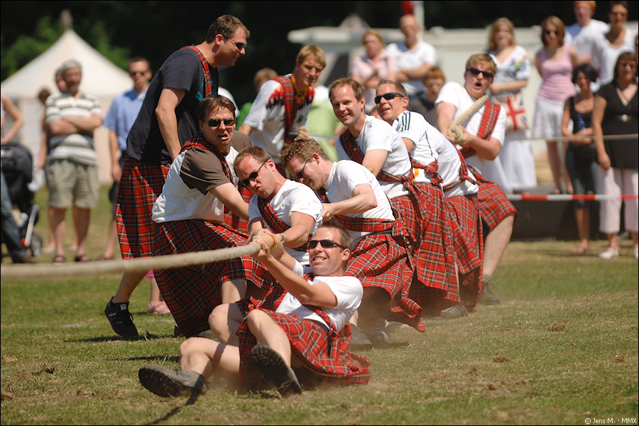 Highland Games 2010 D2X 5813 1a
Tug o War