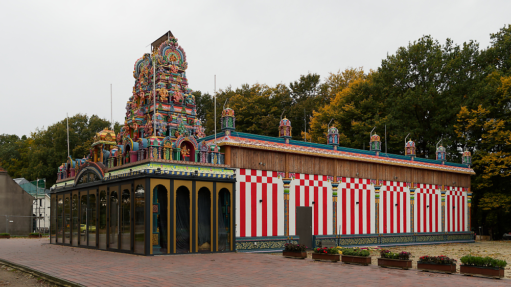 Hindutempel Speckflagge.jpg