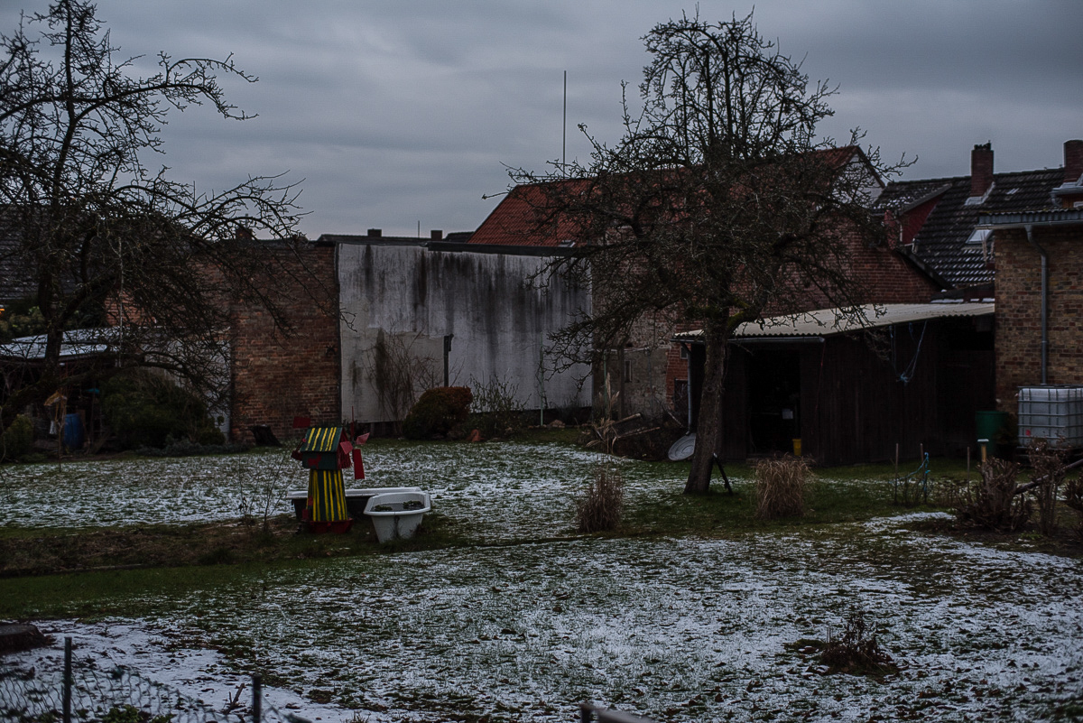 Hinter den Häusern (1 von 1).JPG