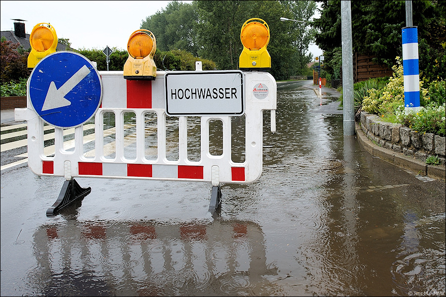 Hochwasser D3S 0928 1a

· http://www.nikon-fotografie.de/vbulletin/showpost.php?p=1386685&postcount=1177