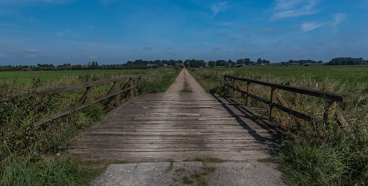 Holzbrücke (1 von 1).JPG
