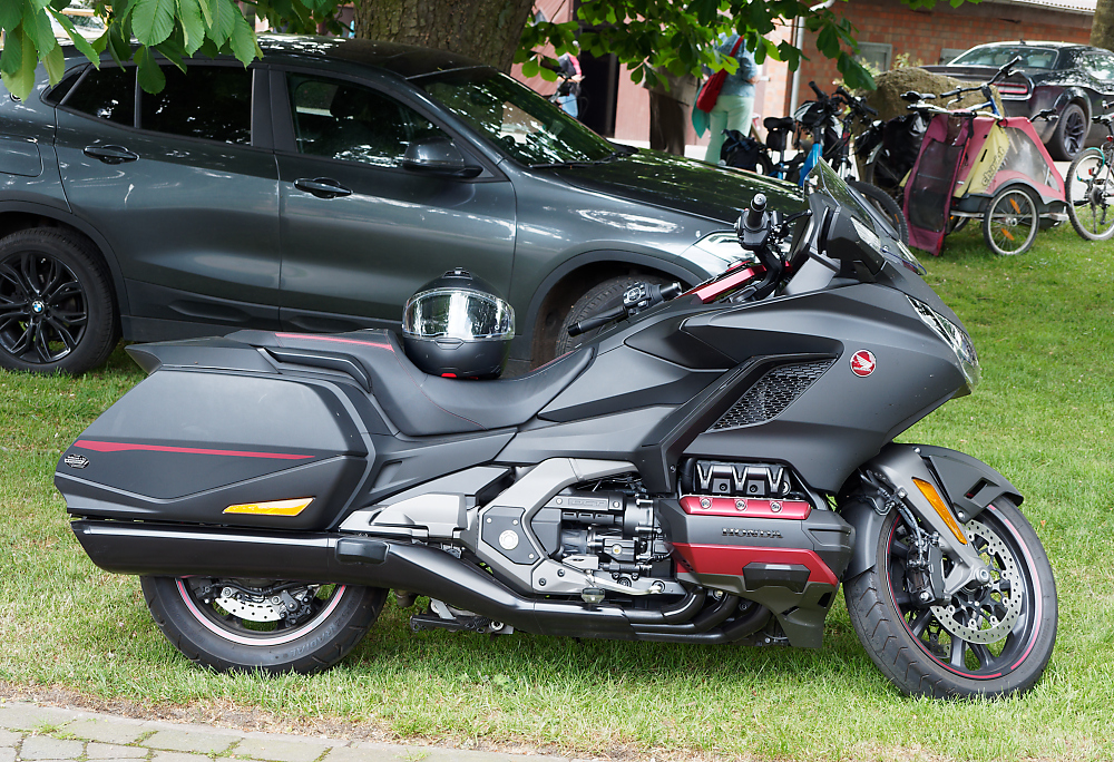 Honda GL 1800 Goldwing DCT.jpg