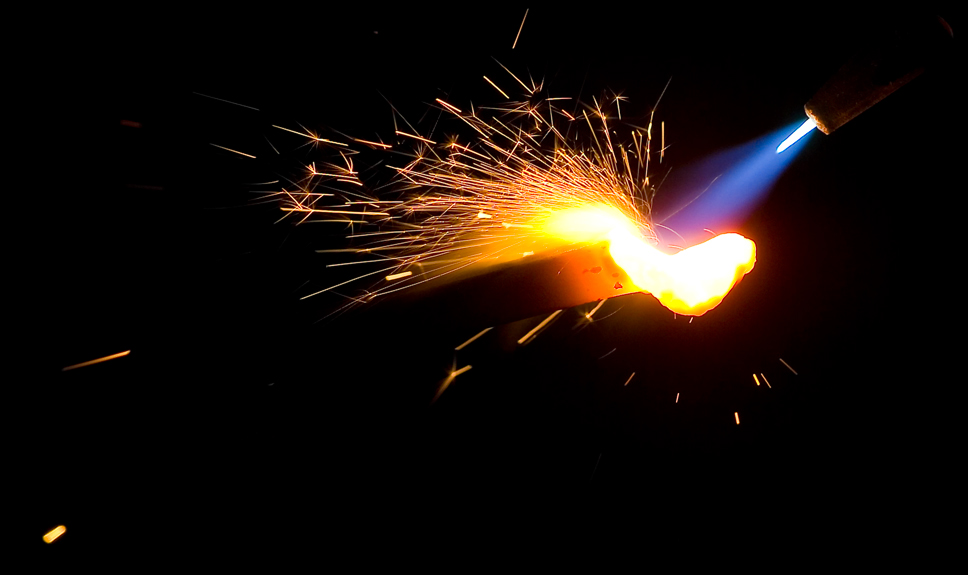 hotmetal 01 - Experimente mit der Feuersäge