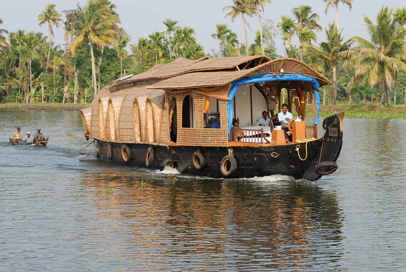Housboat (Backwaters-Kerala)
