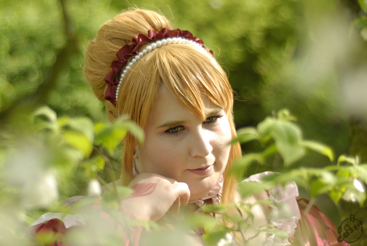 https://www.facebook.com/AtakisCosplayArt/
Als Lucy Heartfilia aus "Fairy Tail"
