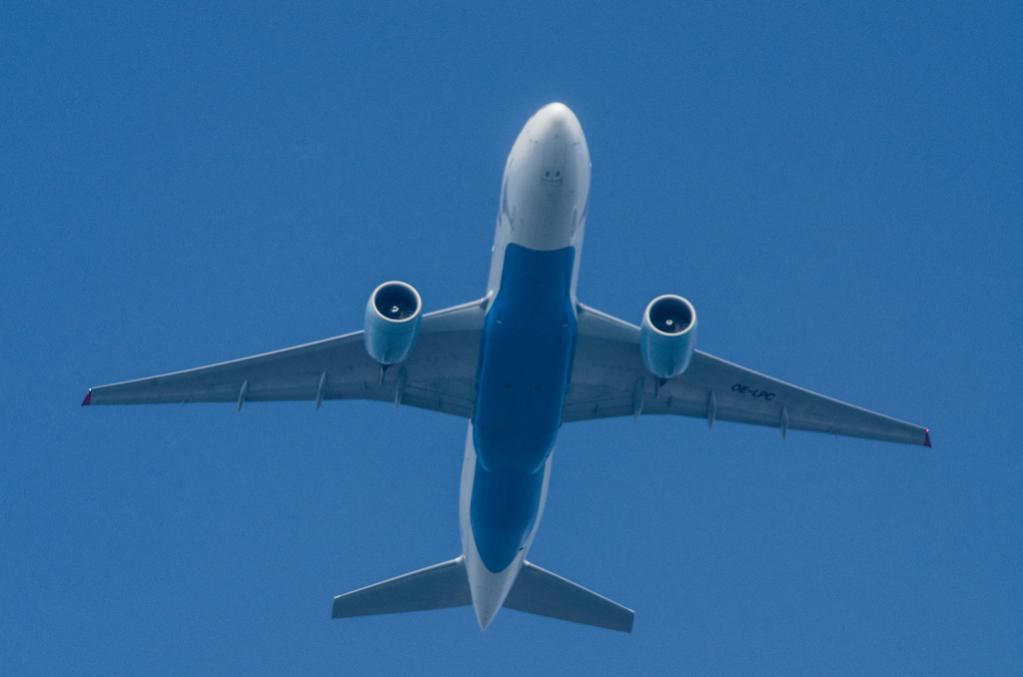 Im Anflug

Sigma AF APO 5,6/800mm D EX HSM + Kenko Teleplus pro 300 DGX 1,4x, D7000; ISO 640, 1/640", -0,3EV, Stativ; Effektive Blende: 8

Bikdbearbei