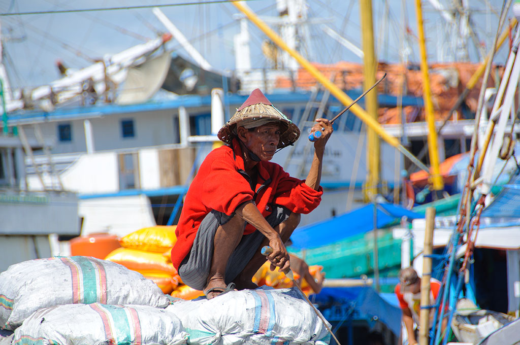im Hafen von Makassar