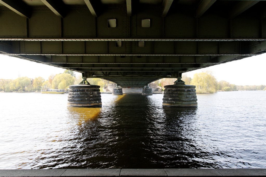 image002