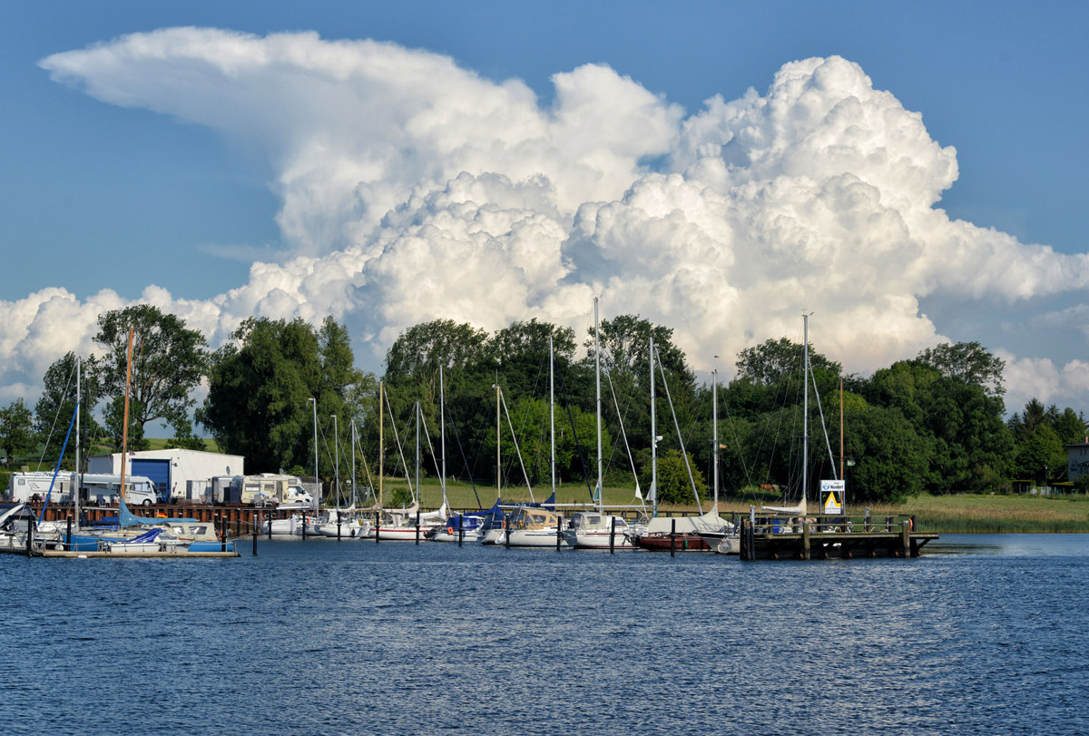Insel oel wolken 1200