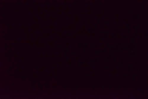 ISO 12800, 30 Sekunden Belichtungszeit, Autofokus und -ganz wichtig- Bildstabilisator ausgeschaltet: keine rote Bildüberlagerung feststellbar