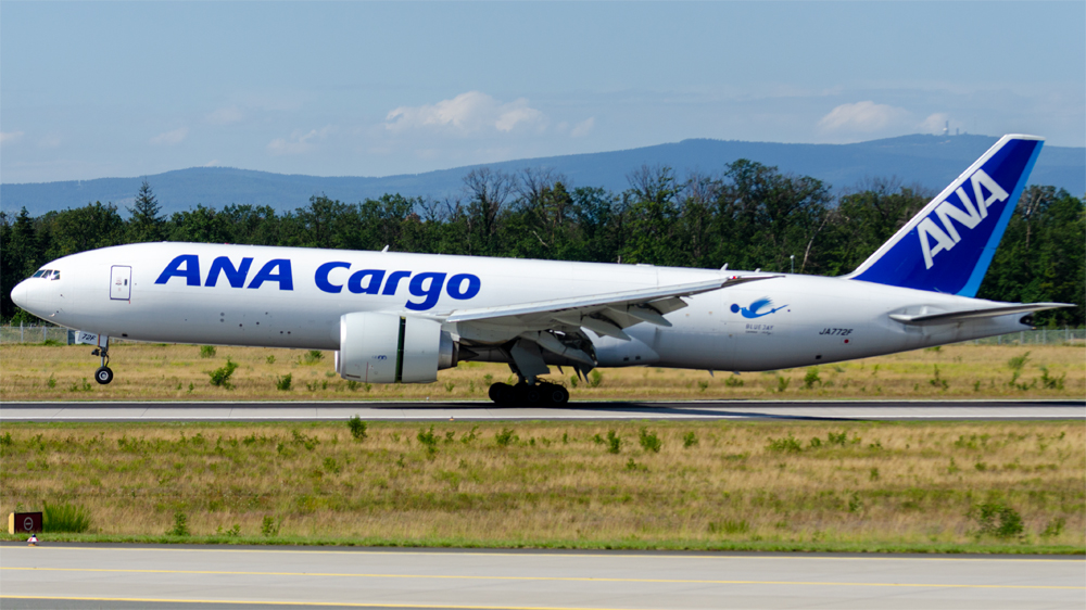 JA772F_D7000.jpg
