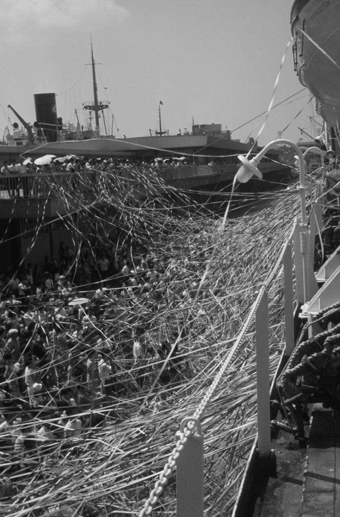 japan 1966 yokohama abschied