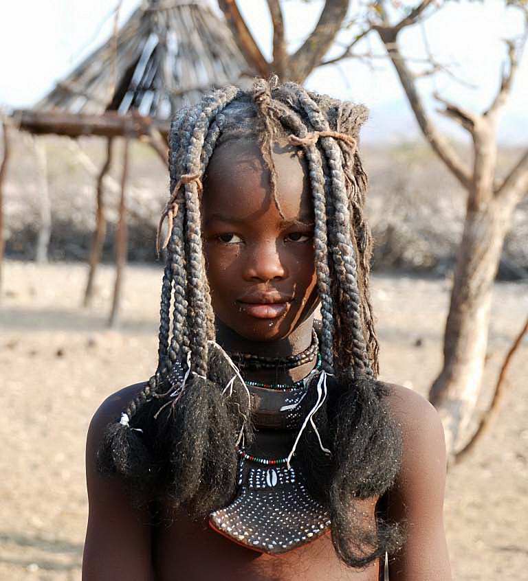 jf Himba = Himba Mädchen