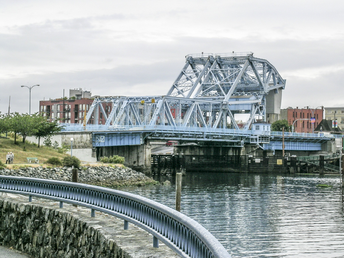 Johnson Street Bridge1