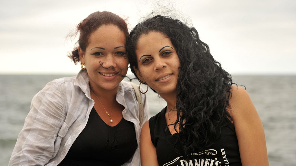 junge Frauen am Malecón
5304
