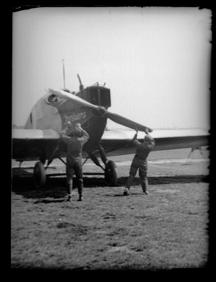 Junkers F 13 Flugzeug Glasnegativ-1.jpg