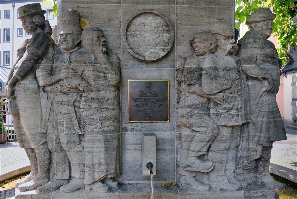 Köln 03.08.12 - Willy Ostermann Brunnen 01