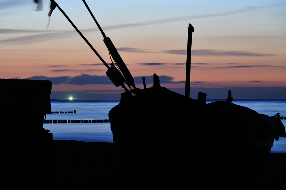 Kölpinsee/Usedom Boote bei Nacht Leuchturm