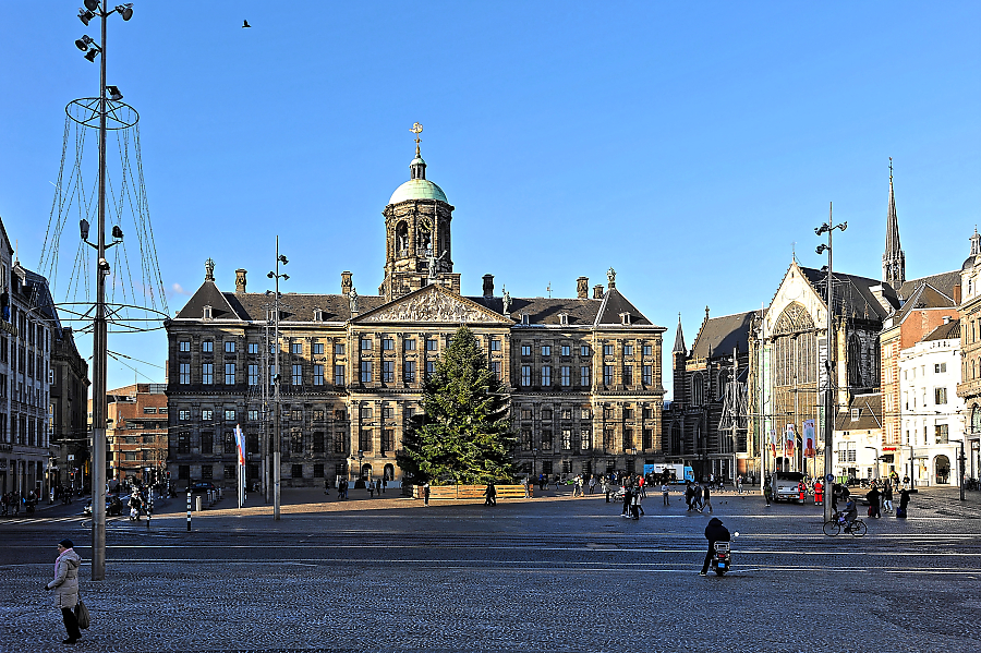 Königliches Palais Amsterdam.jpg