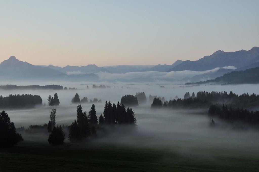 Königswinkel in Füssen - aufgenommen am frühen Morgen vom Cafe Panorama aus, das seinen Namen nicht zu Unrecht trägt.
