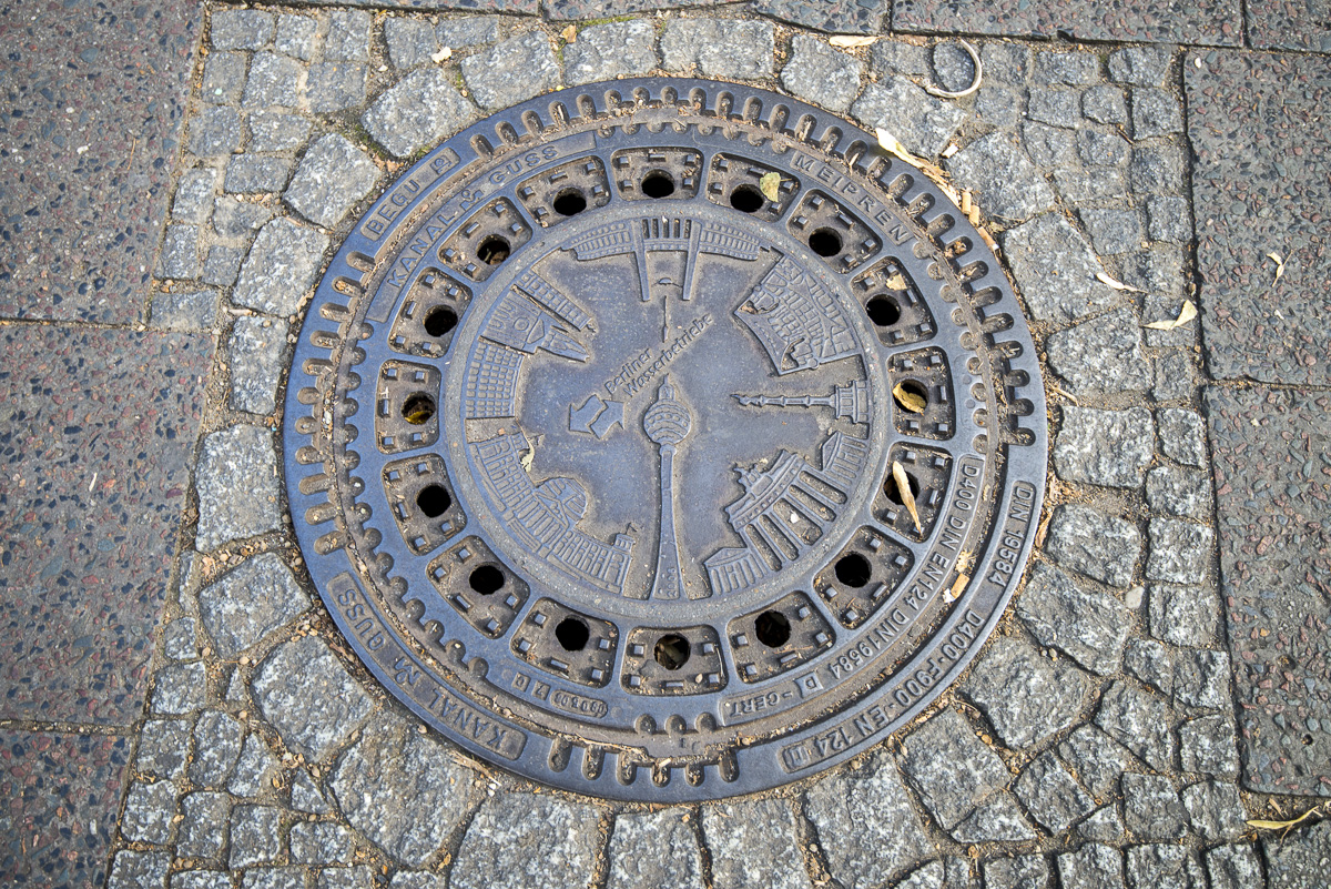 Kanaldeckel Berlin.jpg