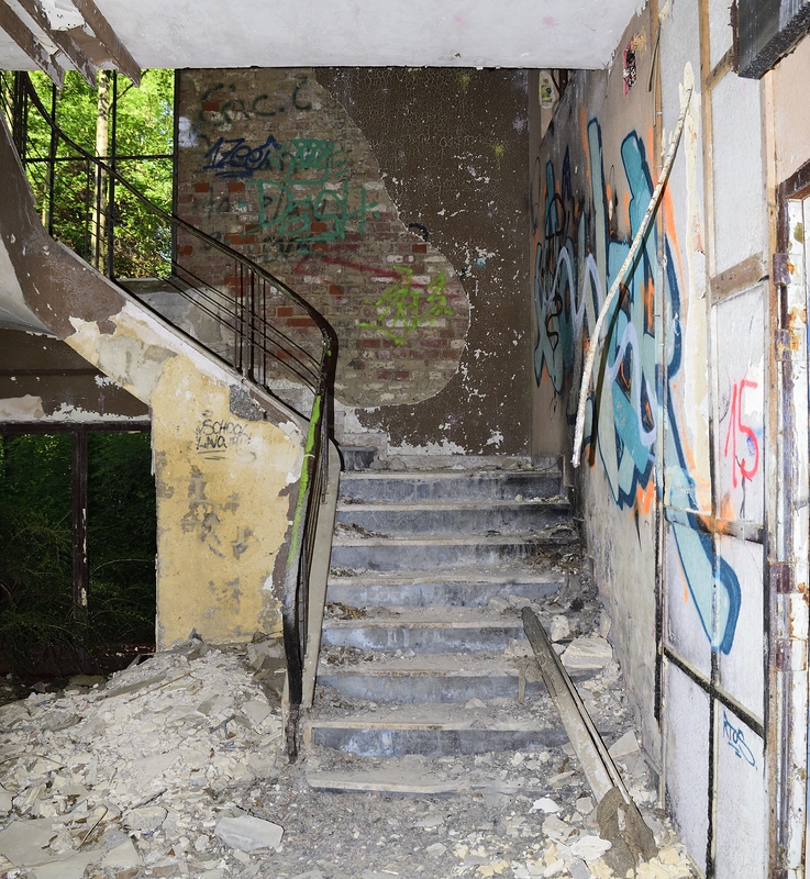 Kaserne im Wald 4