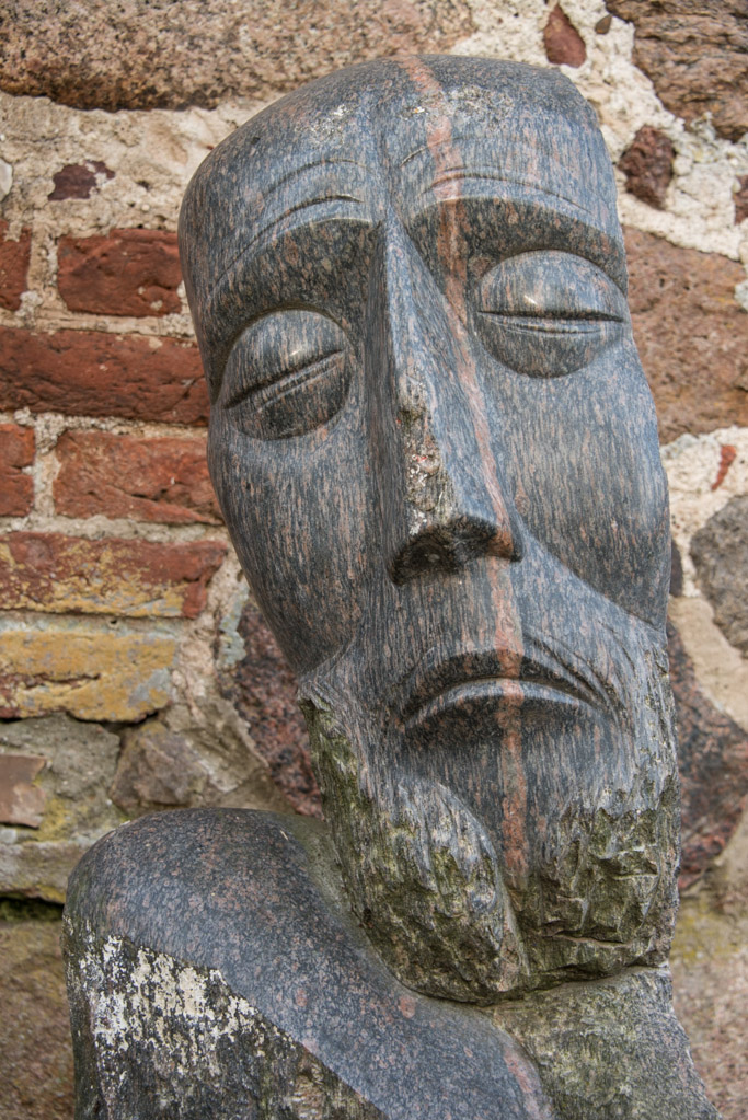 Kirche in Liepe - Kunst am Bau