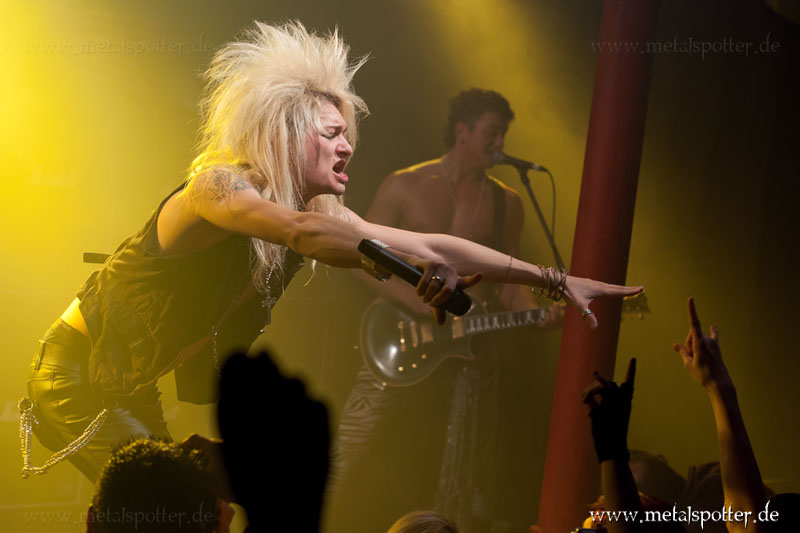 Kissin Dynamite