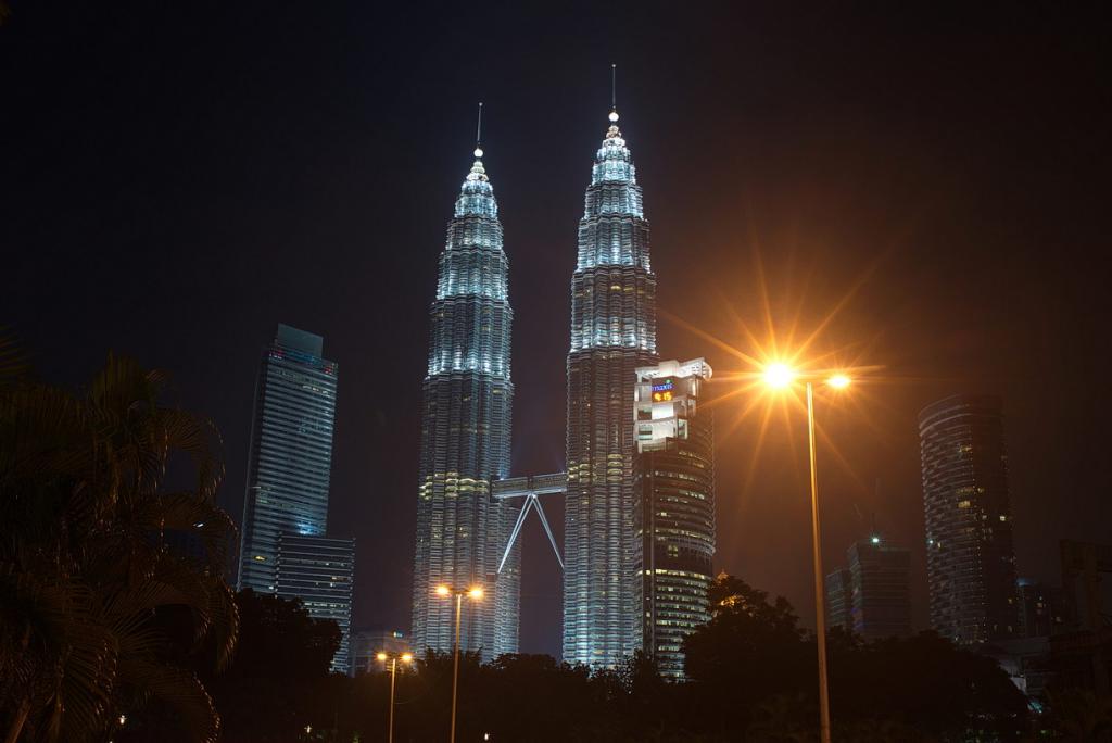 KLCC &amp; Petronas Tower