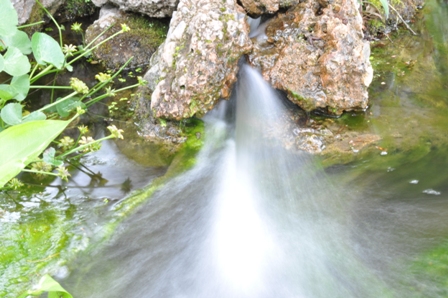 kleiner Wasserfall
